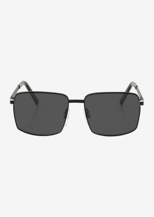 women-black-sunglass-01